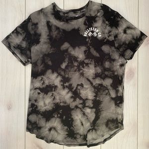Hollister crew neck black and grey marbled t-shirt